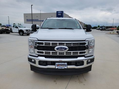 New 2025 Ford F250 XLT image 8