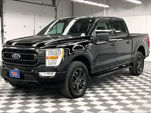 Used 2022 Ford F150 XLT w/ Equipment Group 301A Mid image 12