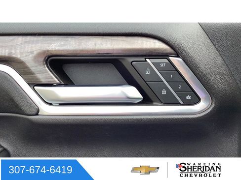 Used 2024 Chevrolet Silverado 2500 LTZ w/ LTZ Convenience Package AWD/4WD image 25
