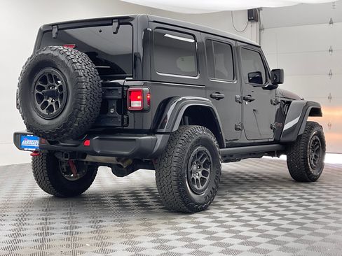 Used 2023 Jeep Wrangler Unlimited Rubicon w/ Xtreme 35 Tire Package AWD/4WD image 7