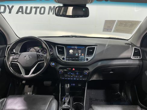Used 2017 Hyundai Tucson Limited w/ Limited Ultimate Package 03 FWD image 17