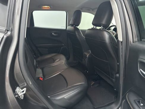 Used 2019 Jeep Compass Latitude w/ Safety & Security Group FWD image 22