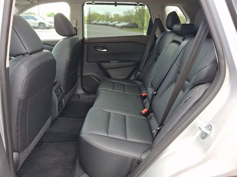 Used 2023 Nissan Rogue SL w/ SL Premium Package AWD/4WD image 10