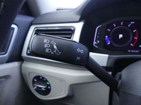 Used 2022 Volkswagen Atlas SE image 22