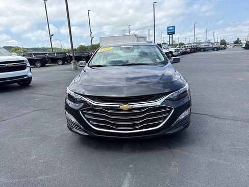 Used 2022 Chevrolet Malibu LT w/ Leather Package FWD image 8