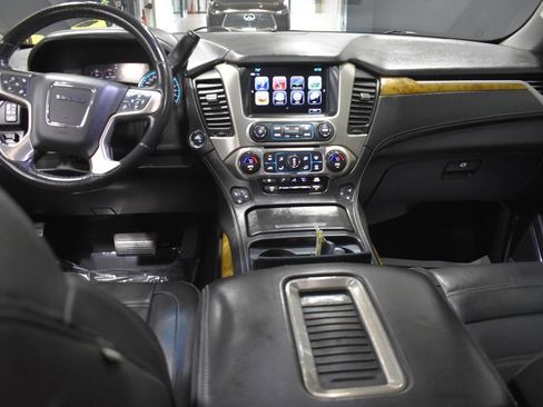 Used 2017 GMC Yukon XL Denali w/ Open Road Package AWD/4WD image 13