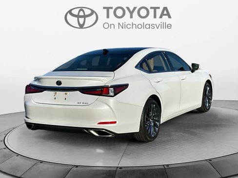 Used 2025 Lexus ES 350 Ultra Luxury image 5