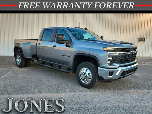 New 2026 Chevrolet Silverado 3500 LT w/ Safety Package image 1