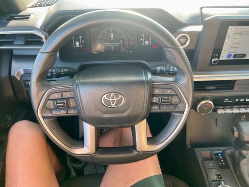Used 2025 Toyota 4Runner SR5 image 14