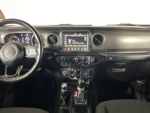 Used 2022 Jeep Wrangler Unlimited Sport AWD/4WD image 15