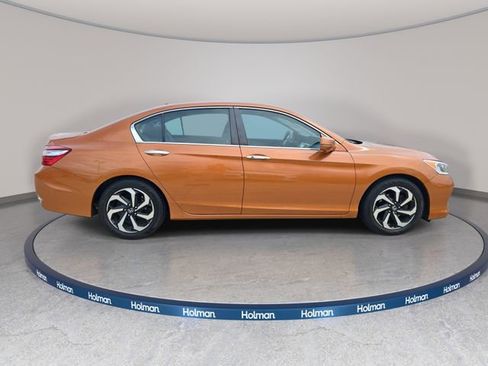Used 2016 Honda Accord EX image 5