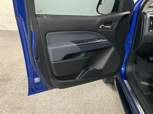 Used 2018 Chevrolet Colorado Z71 AWD/4WD image 17