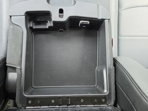 Used 2024 RAM 2500 Tradesman w/ Chrome Appearance Group AWD/4WD image 32