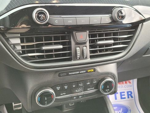 Used 2024 Ford Escape ST-Line w/ Equipment Group 301A image 22