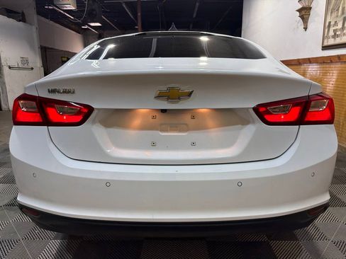 Used 2022 Chevrolet Malibu LS w/ Driver Confidence Package II FWD image 4