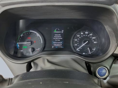 Used 2024 Toyota Sienna XSE AWD/4WD image 18