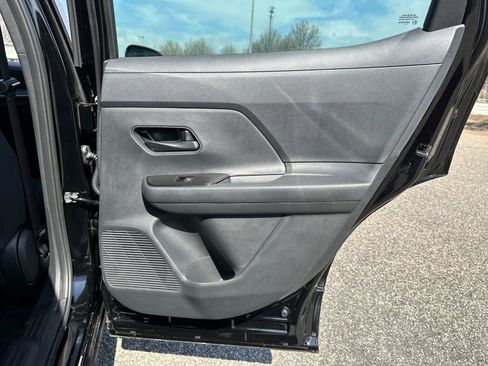 New 2026 Nissan Kicks S image 16