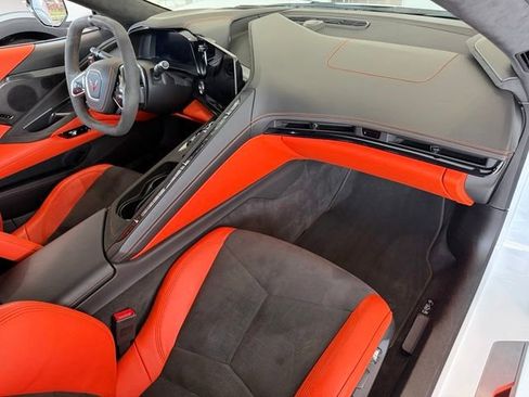 Certified 2025 Chevrolet Corvette Stingray Premium Cpe w/ Z51 Performance Package RWD image 18