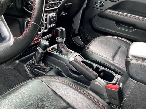 Used 2018 Jeep Wrangler Unlimited Rubicon image 19