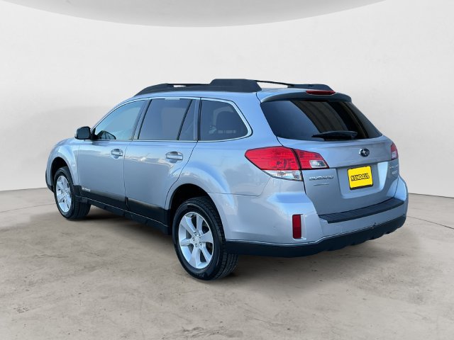 Used 2013 Subaru Outback 2.5i Premium AWD/4WD image 7