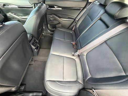 Used 2021 Kia Seltos SX w/ SX Sunroof Package AWD/4WD image 12