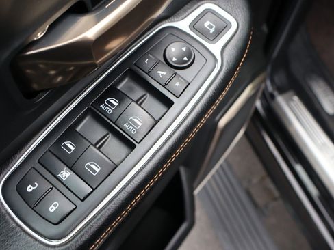 Used 2019 RAM 2500 Limited image 27