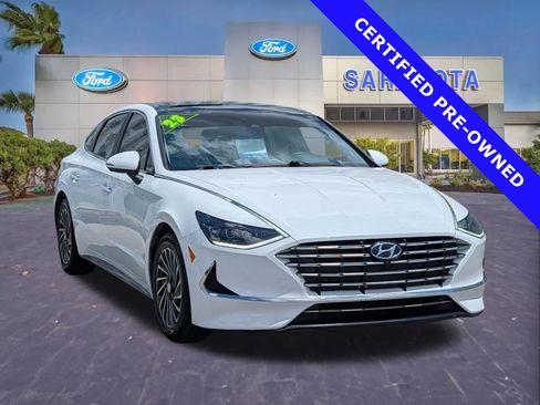 Used 2023 Hyundai Sonata Limited w/ Cargo Package FWD image 1