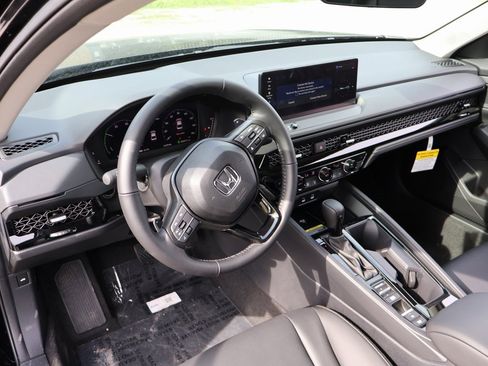 New 2025 Honda Accord EX-L image 18
