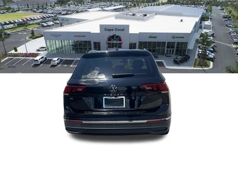 Used 2023 Volkswagen Tiguan SE FWD image 7