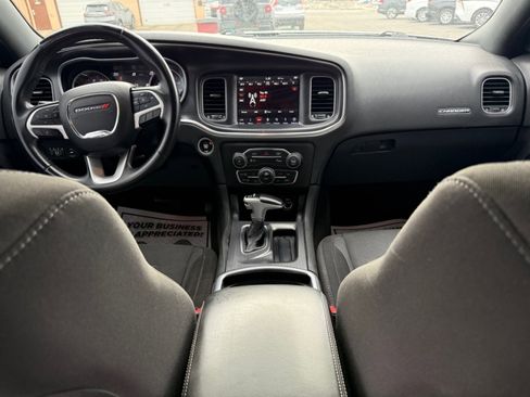 Used 2018 Dodge Charger SXT Plus image 10