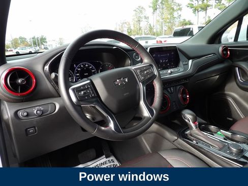 Used 2022 Chevrolet Blazer RS w/ Enhanced Convenience Package image 9