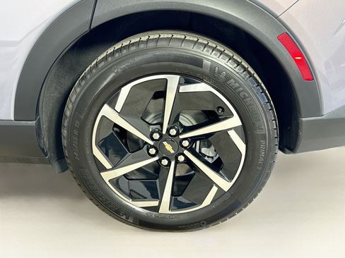 Used 2026 Chevrolet Equinox EV LT FWD image 33
