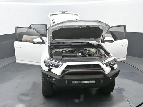 Used 2019 Toyota 4Runner TRD Off-Road Premium image 34