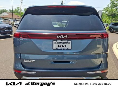 Certified 2024 Kia Carnival SX Prestige FWD image 6