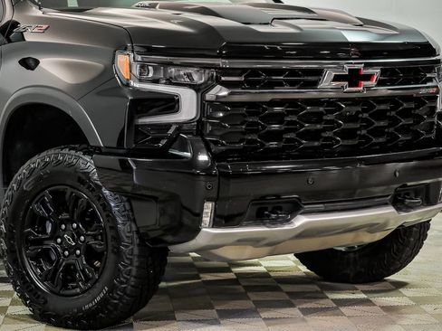 Used 2025 Chevrolet Silverado 1500 ZR2 w/ Technology Package AWD/4WD image 2