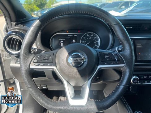 Used 2019 Nissan Kicks SR w/ SR Premium Package FWD image 24