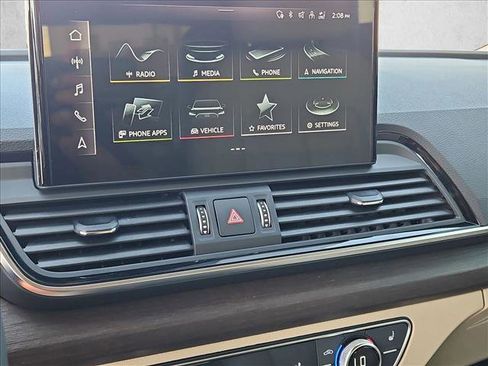 Used 2023 Audi Q5 2.0T Premium image 14