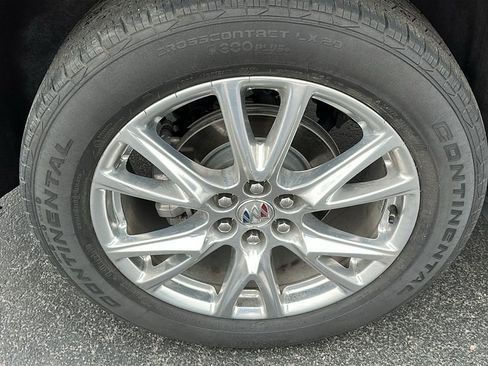 Used 2023 Buick Enclave Essence w/ Experience Buick Package image 9