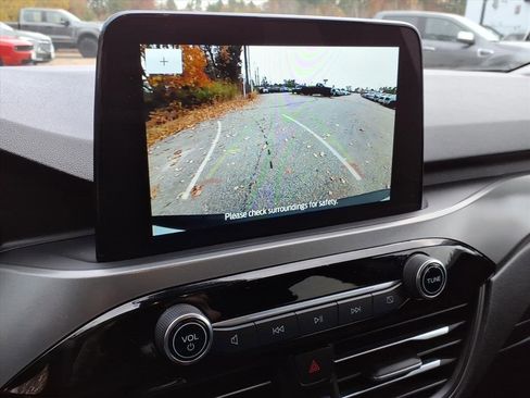 Used 2025 Ford Escape Active w/ Cold Weather Package image 18