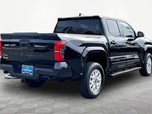 Used 2025 Toyota Tacoma SR5 image 6