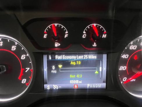 Used 2016 Chevrolet Camaro LT RWD image 17