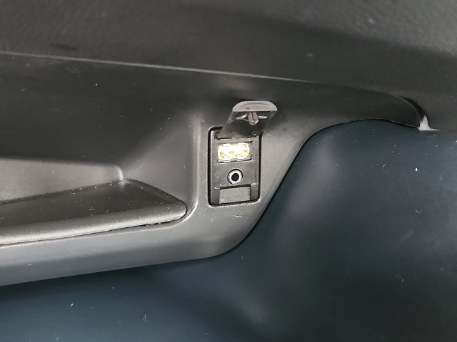 Used 2019 Toyota C-HR LE FWD image 22