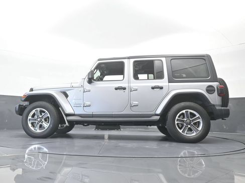 Used 2019 Jeep Wrangler Unlimited Sahara AWD/4WD image 59