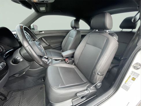 Used 2018 Volkswagen Beetle 2.0T S w/ Style & Comfort Package For S image 13
