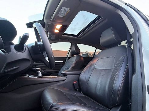 Used 2023 Nissan Altima 2.5 SR w/ SR Premium Package FWD image 6