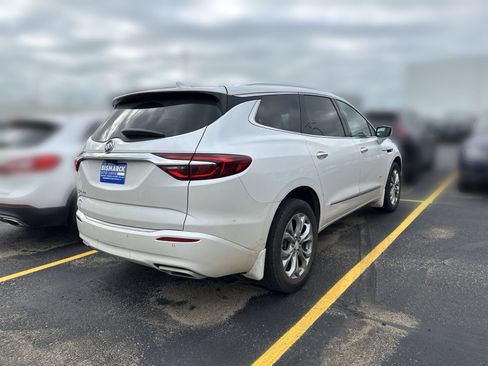 Used 2021 Buick Enclave Avenir w/ Avenir Technology Package AWD/4WD image 3