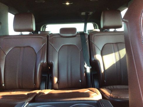 Used 2022 Ford Expedition Max Limited AWD/4WD image 15