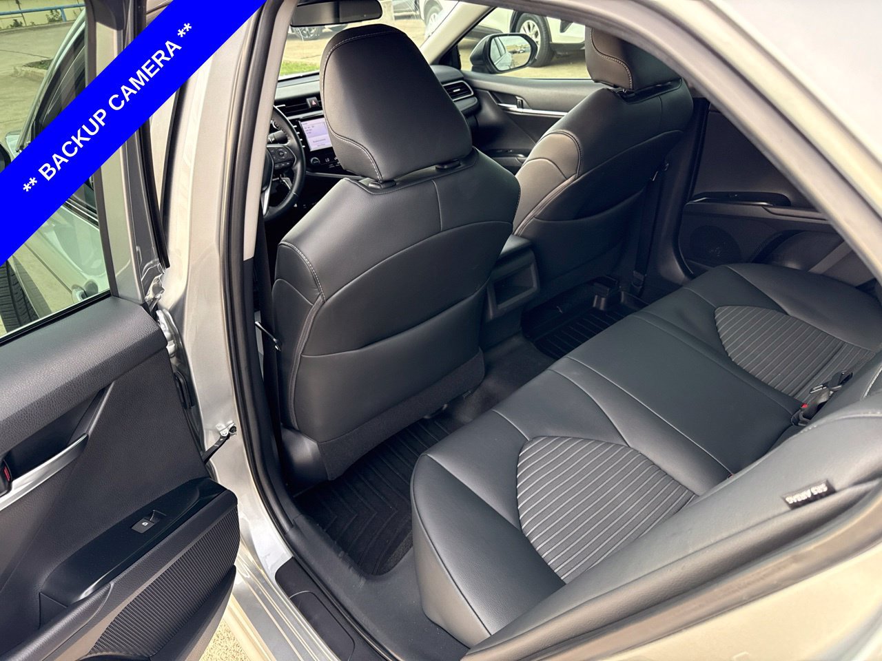 Used 2019 Toyota Camry SE FWD image 7
