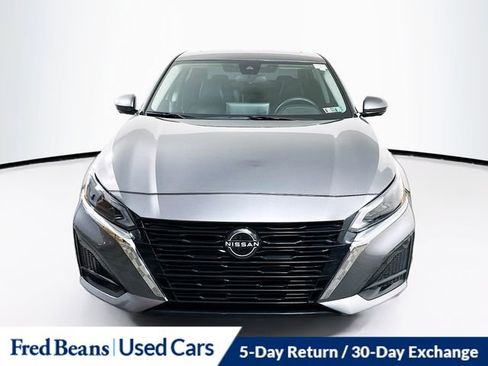 Used 2024 Nissan Altima 2.5 SL AWD/4WD image 2