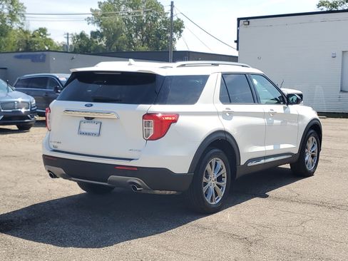 Used 2022 Ford Explorer Limited AWD/4WD image 6